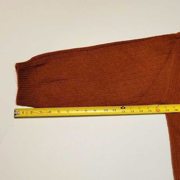 DKNY Cashmere Blend Jogger Set - Picture 5 of 16